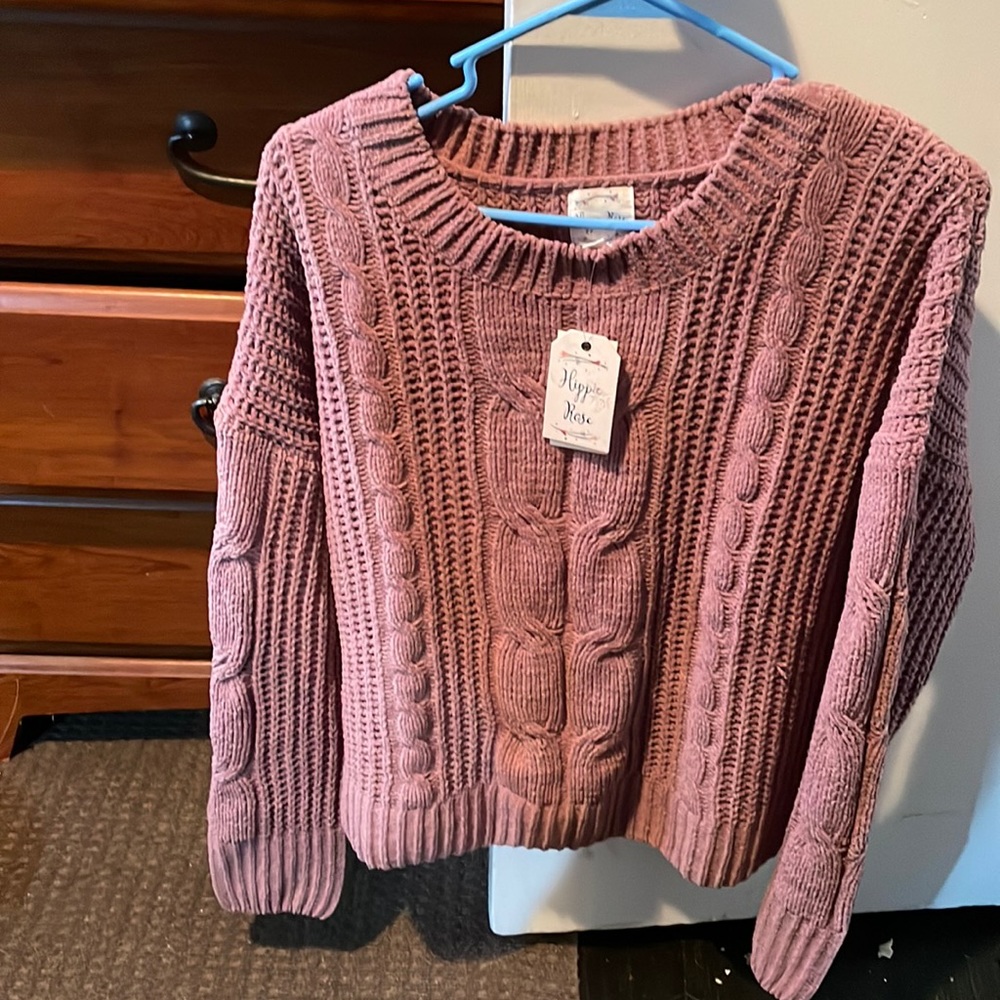 Hippie Rose Mauve/Pink soft knit sweater. Never worn.